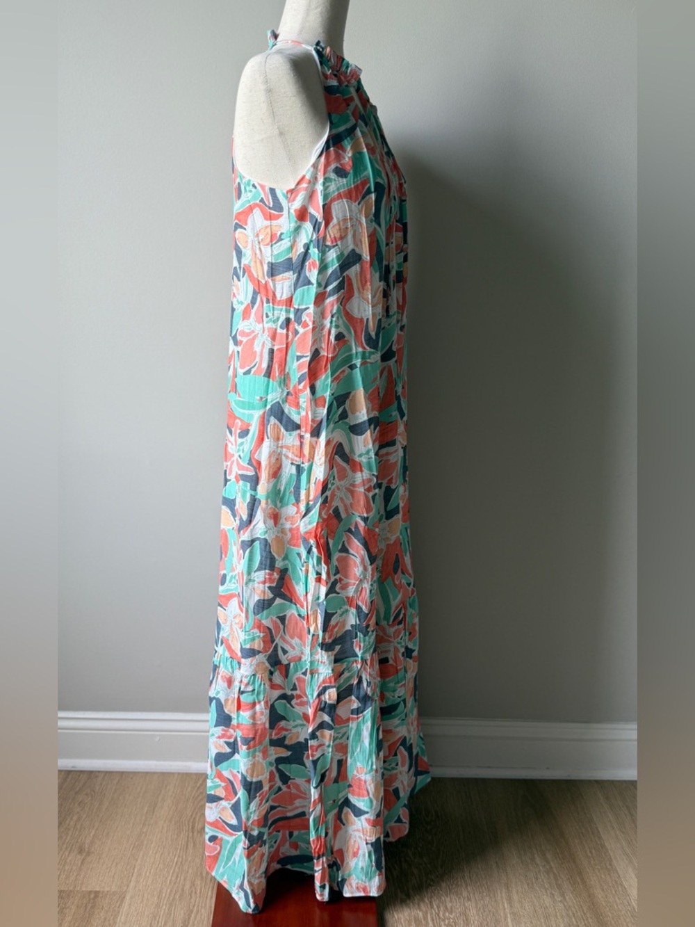 Nine West Sleeveless Maxi Dress White with Mint, Coral & Navy Tropical Print - Picture 4 of 7